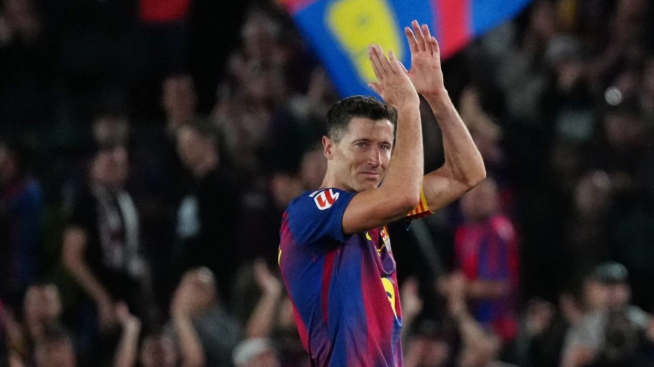 Akhir Musim Barcelona gol perpisahan Lewandowski