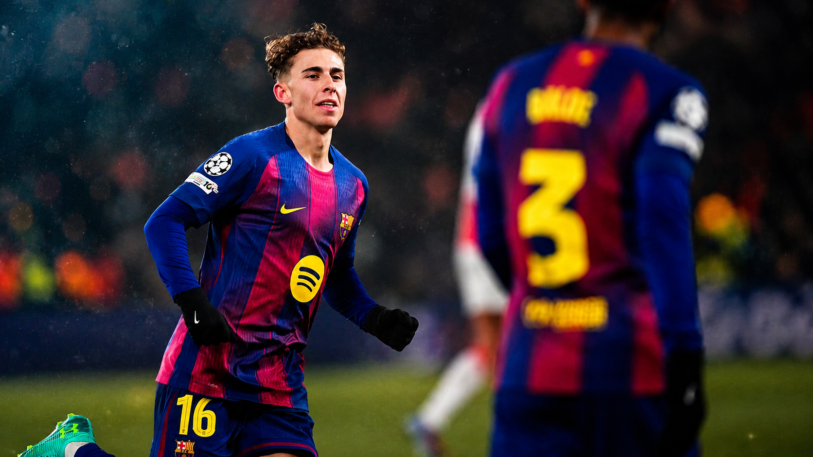 Fermin Lopez alami retak tulang saat membela Barcelona