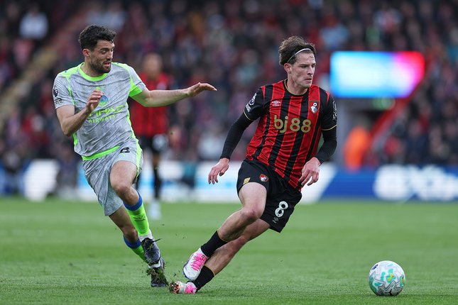 Manchester United pantau gelandang muda Bournemouth