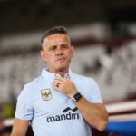 John Herdman FIFA Matchday memimpin latihan Timnas Indonesia jelang laga melawan Mozambik