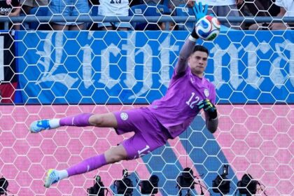 Orlando Gill jadi tembok kokoh Paraguay