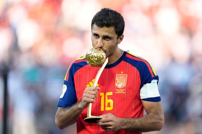 Rodri Barcelona nomor 16